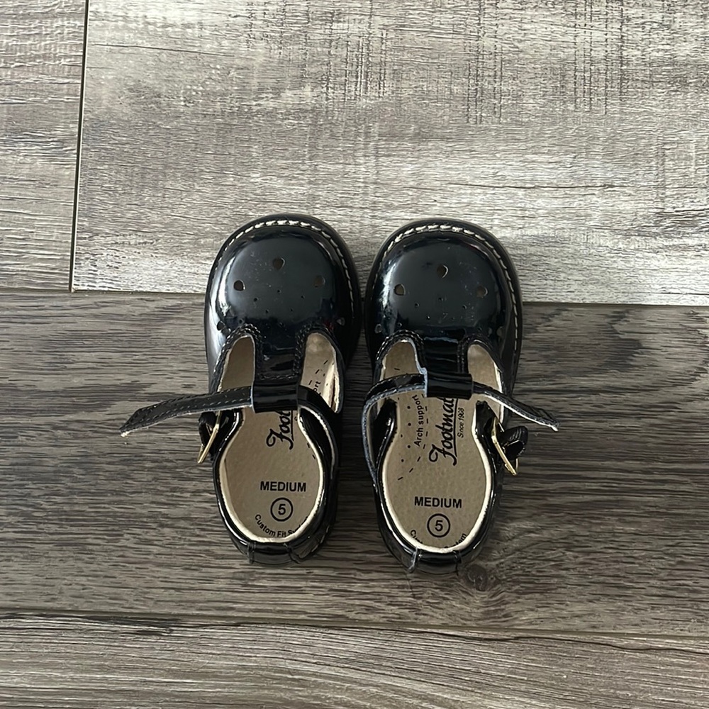 Buckle shoes. Baby girl